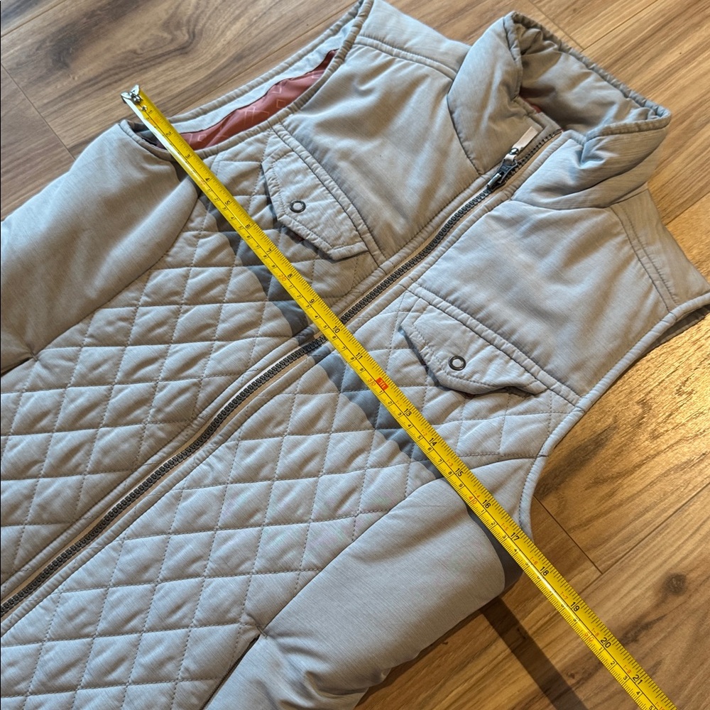 Royal Robbins Light Gray Quilted Vest - Picture 5 of 10
